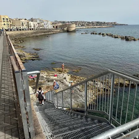 Terrace On The Sea * Syracuse
